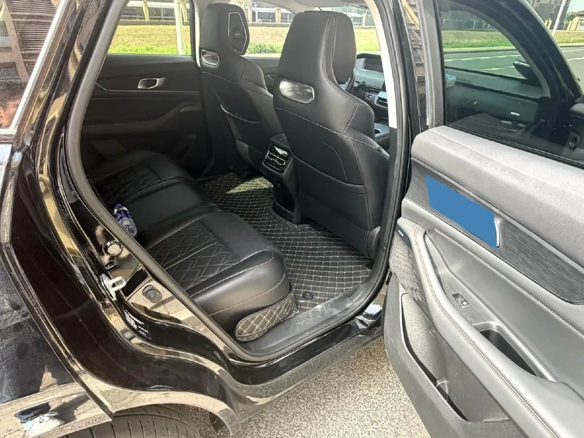 2021 ChangAn UNI-K 2.0T 233HP L4 8AT,autocango,china used car exporter,china ev exporter,chinese used car exporter,chinese used ev exporter