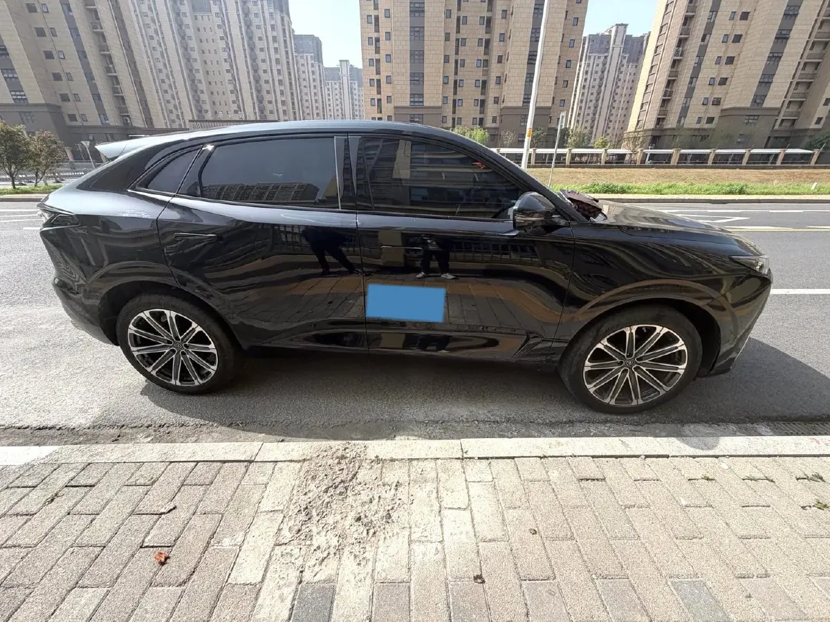 2021 ChangAn UNI-K 2.0T 233HP L4 8AT,autocango,china used car exporter,china ev exporter,chinese used car exporter,chinese used ev exporter