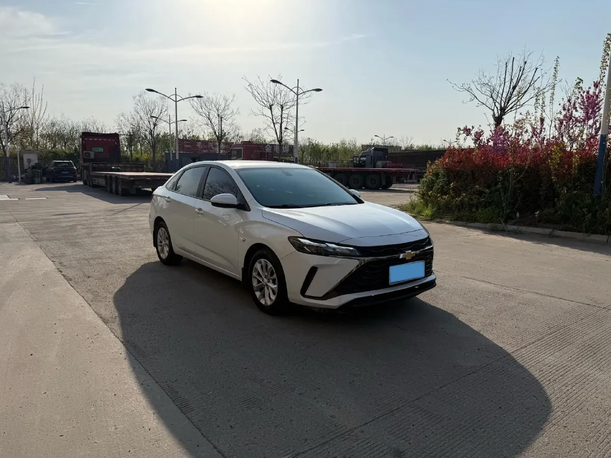 2023 Chevrolet Monza 1.5L 113HP L4 6DCT,autocango,china used car exporter,china ev exporter,chinese used car exporter,chinese used ev exporter