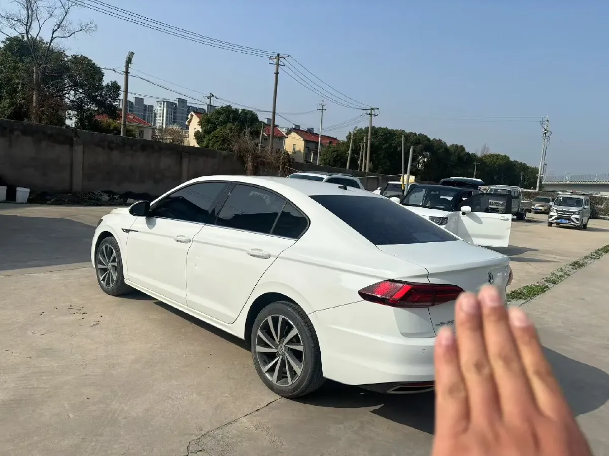 2019 Roewe RX5 MAX 2.0T 231HP L4 6DCT,autocango,china used car exporter,china ev exporter,chinese used car exporter,chinese used ev exporter