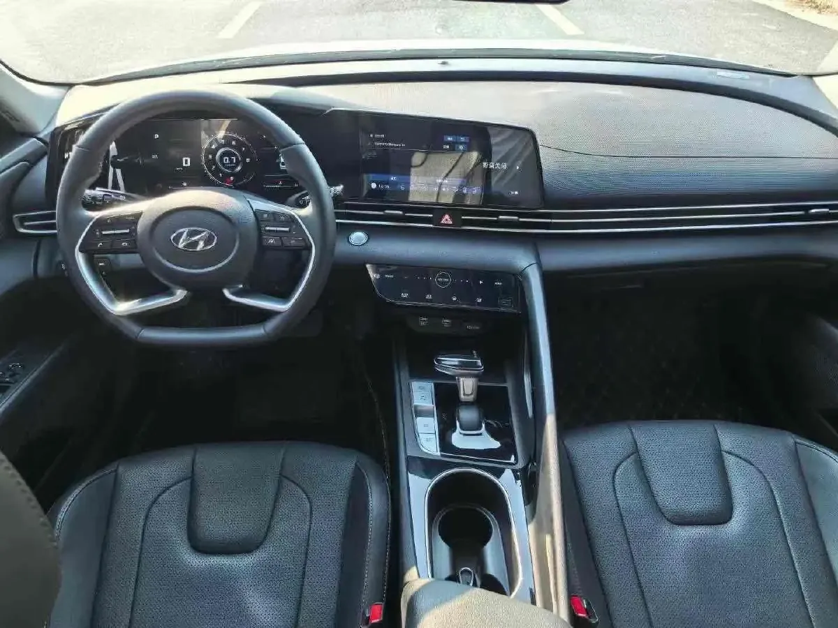 2022 Hyundai Elantra 1.5L 115HP L4 CVT,autocango,china used car exporter,china ev exporter,chinese used car exporter,chinese used ev exporter