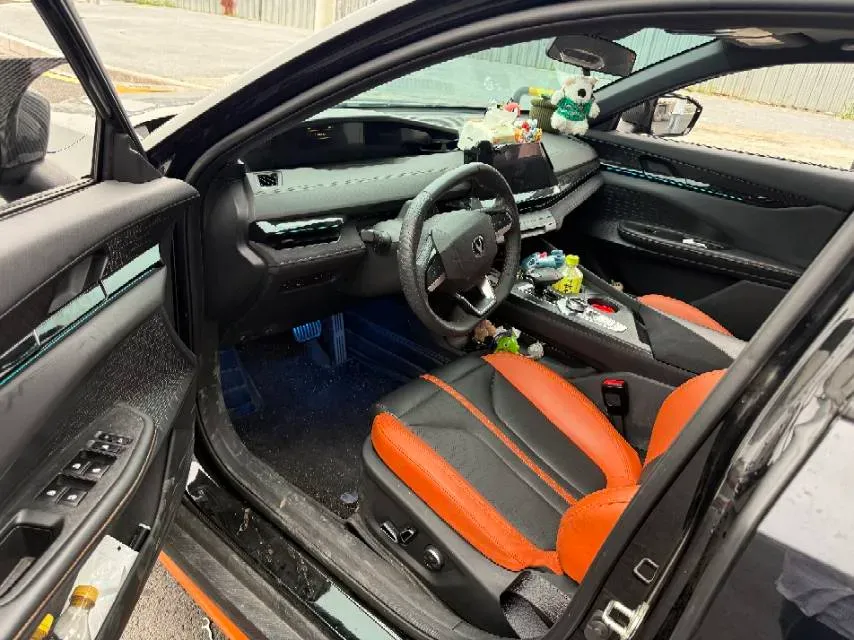 2024 ChangAn UNI-V 1.5T 188HP L4 7DCT,autocango,china used car exporter,china ev exporter,chinese used car exporter,chinese used ev exporter