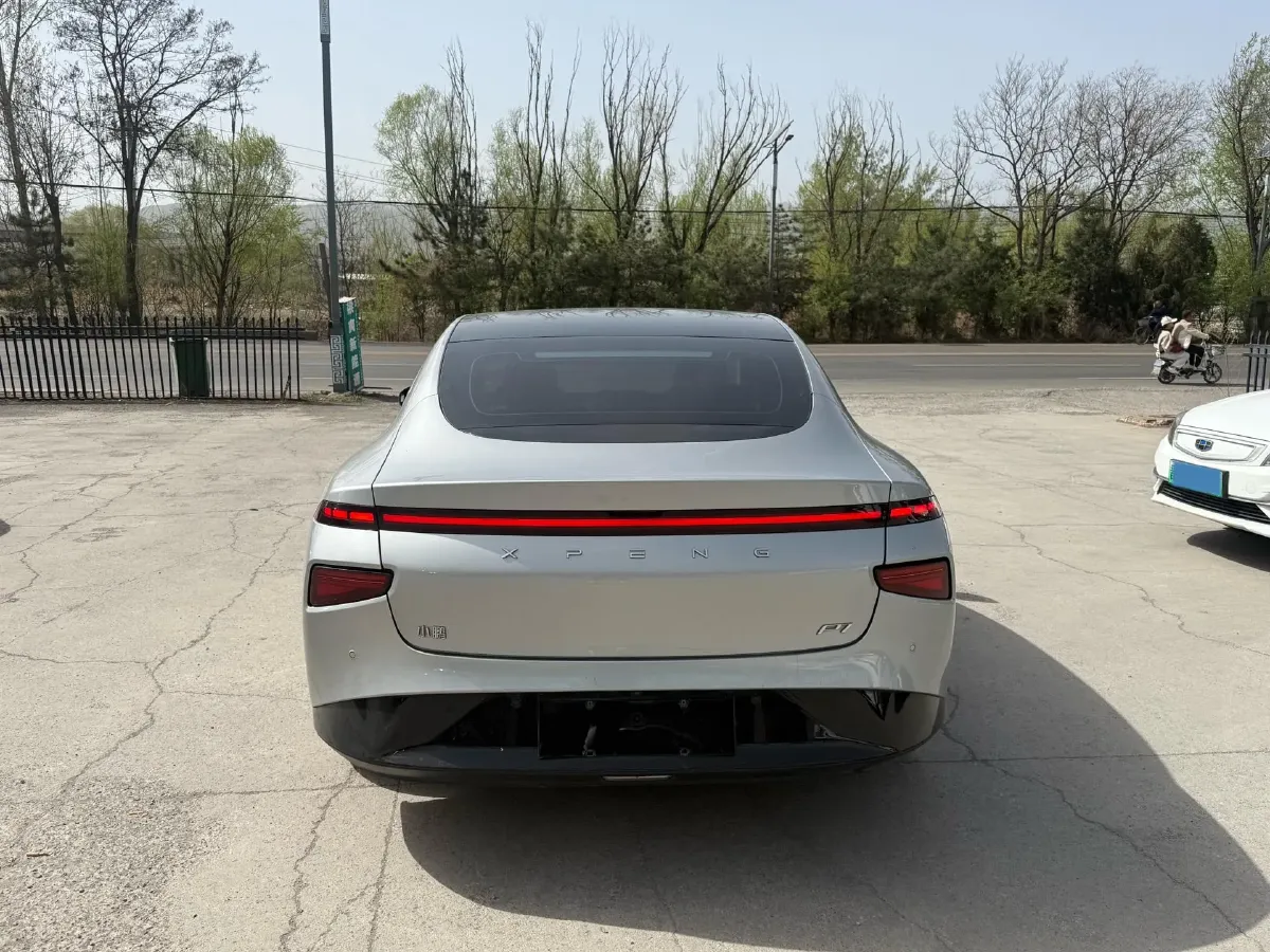 2023 Xpeng P7 BEV 70.8KWH,autocango,china used car exporter,china ev exporter,chinese used car exporter,chinese used ev exporter