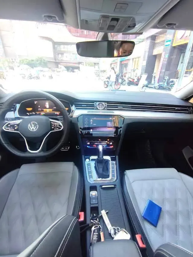 2023 Volkswagen Magotan 2.0T 186HP L4 7DCT,autocango,china used car exporter,china ev exporter,chinese used car exporter,chinese used ev exporter