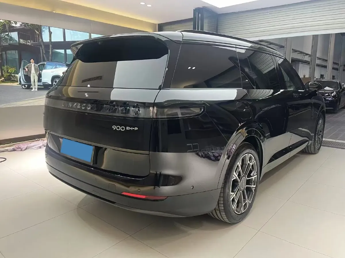 2025 LYNK&CO 900 1.5T 190HP L4 3DHT PHEV 43.3KWH,autocango,china used car exporter,china ev exporter,chinese used car exporter,chinese used ev exporter