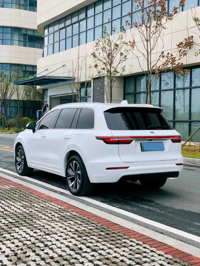 2021 Li ONE Range Extended 131HP REEV 40.5KWH,autocango,china used car exporter,china ev exporter,chinese used car exporter,chinese used ev exporter