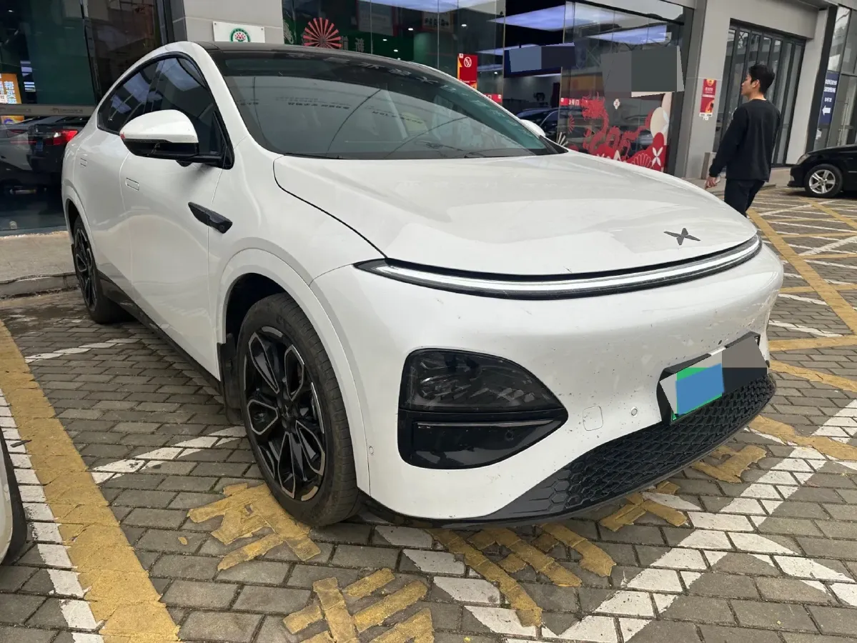 2025 Xpeng G6 BEV 68.5KWH,autocango,china used car exporter,china ev exporter,chinese used car exporter,chinese used ev exporter