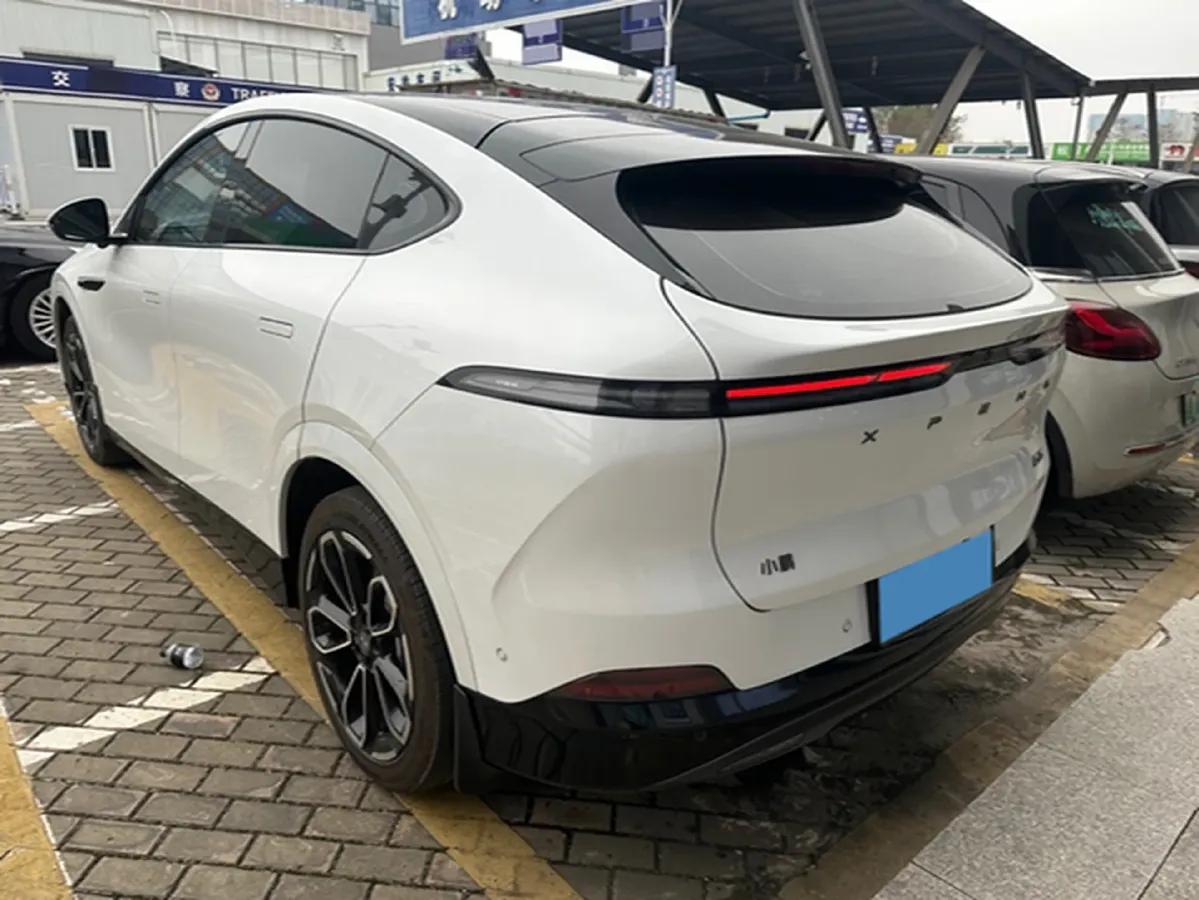 2025 Xpeng G6 BEV 68.5KWH,autocango,china used car exporter,china ev exporter,chinese used car exporter,chinese used ev exporter