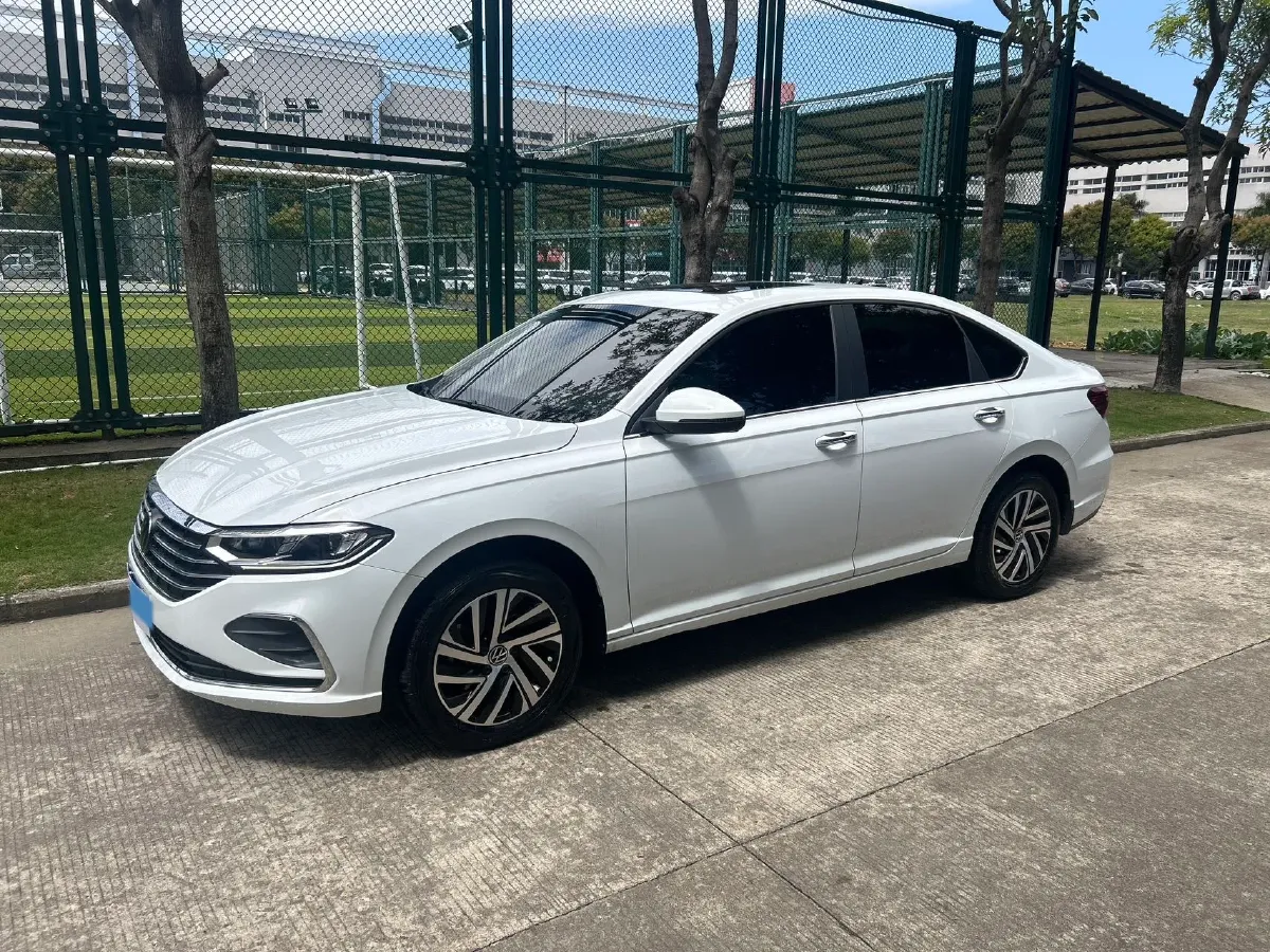 2023 Volkswagen Lavida 1.5T 160HP L4 7DCT,autocango,china used car exporter,china ev exporter,chinese used car exporter,chinese used ev exporter