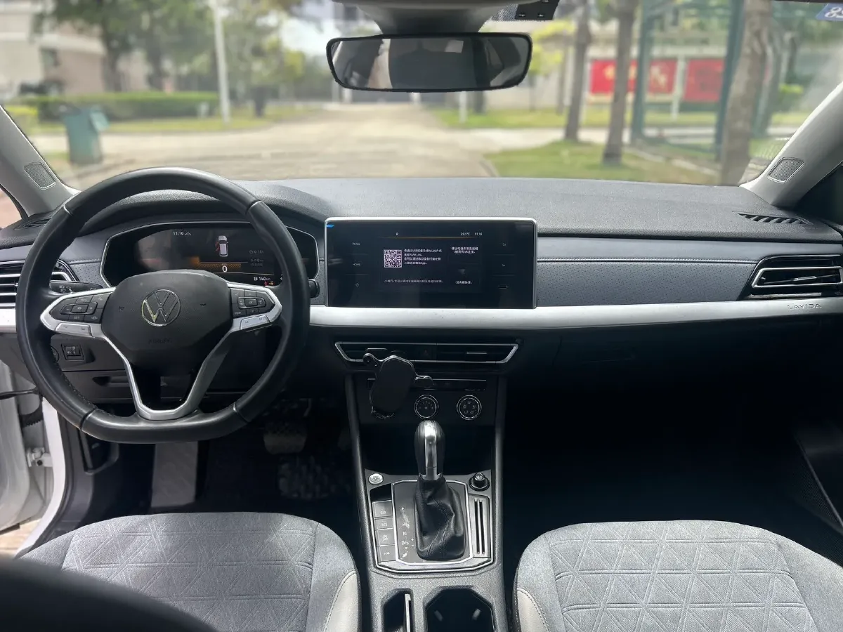 2023 Volkswagen Lavida 1.5T 160HP L4 7DCT,autocango,china used car exporter,china ev exporter,chinese used car exporter,chinese used ev exporter