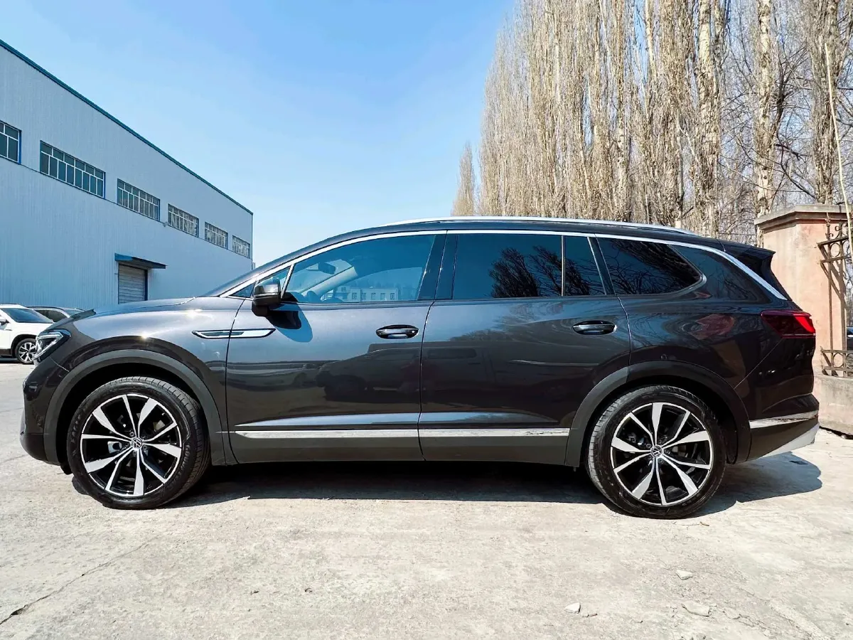 2022 Volkswagen Talagon 2.5T 299HP V6 7DCT,autocango,china used car exporter,china ev exporter,chinese used car exporter,chinese used ev exporter