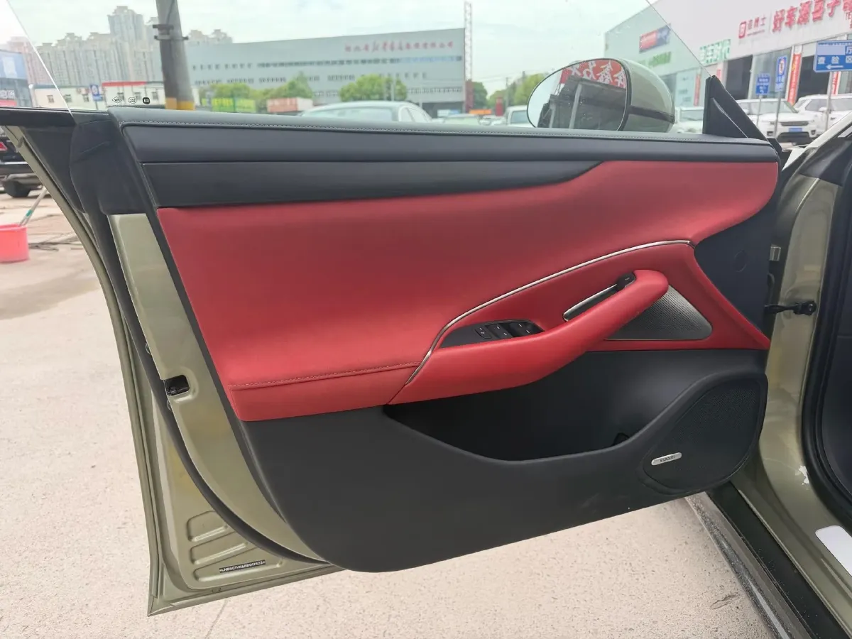 2024 MI SU7 BEV 73.6KWH,autocango,china used car exporter,china ev exporter,chinese used car exporter,chinese used ev exporter