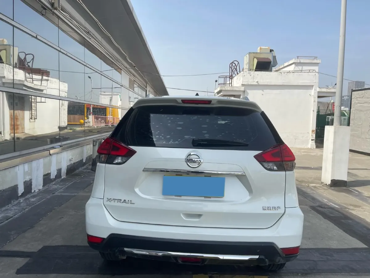 2021 Nissan X-Trail 2.0L 151HP L4 CVT,autocango,china used car exporter,china ev exporter,chinese used car exporter,chinese used ev exporter