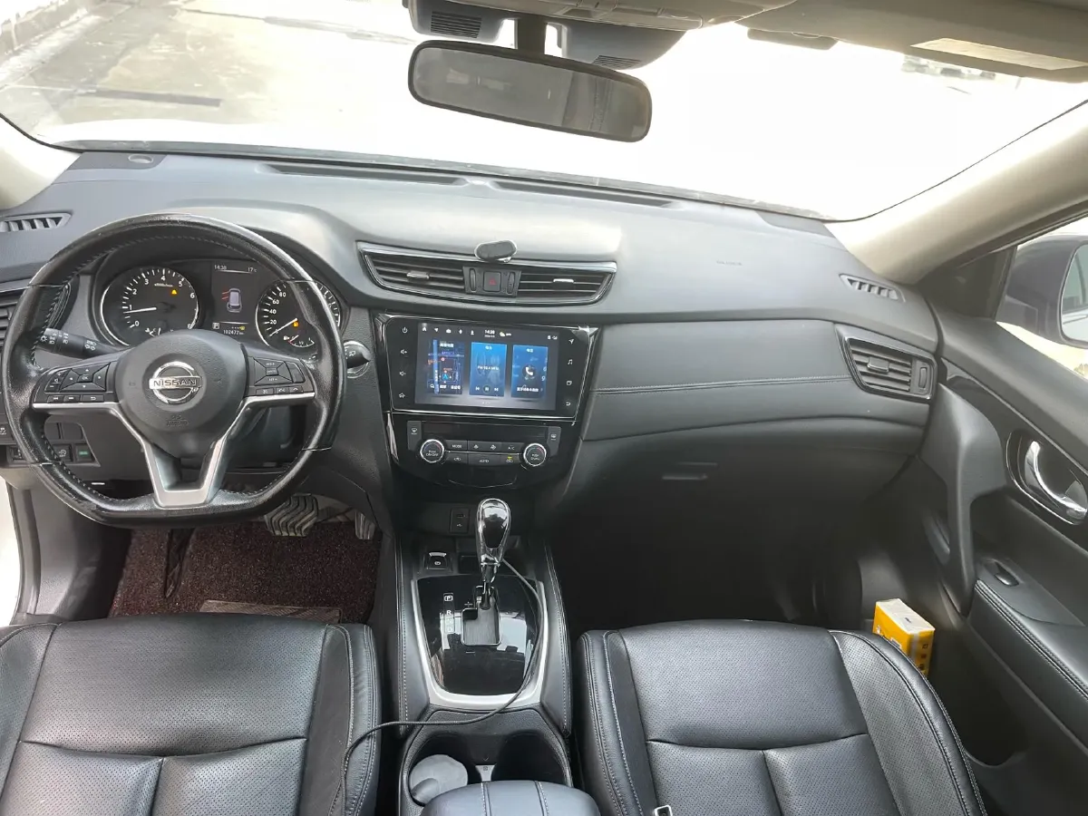 2021 Nissan X-Trail 2.0L 151HP L4 CVT,autocango,china used car exporter,china ev exporter,chinese used car exporter,chinese used ev exporter