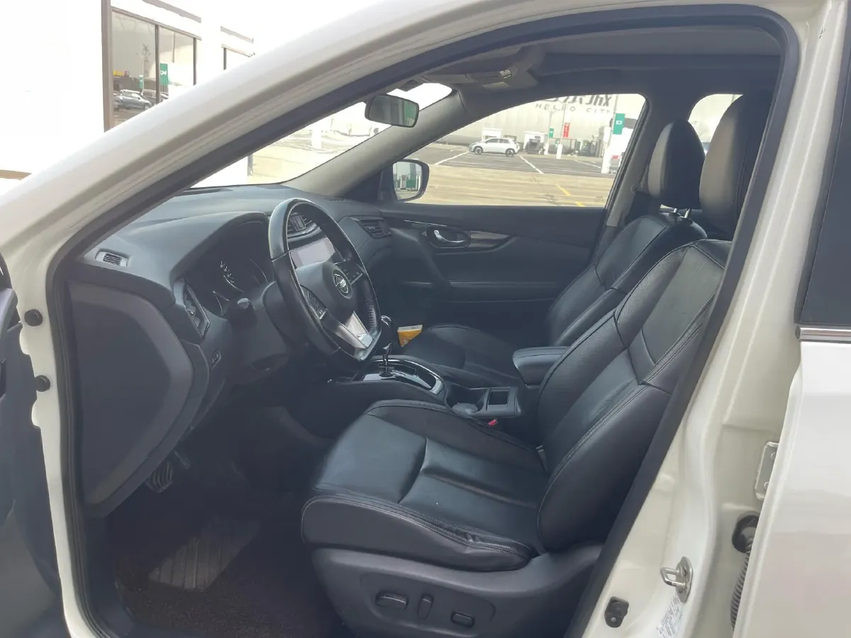 2021 Nissan X-Trail 2.0L 151HP L4 CVT,autocango,china used car exporter,china ev exporter,chinese used car exporter,chinese used ev exporter