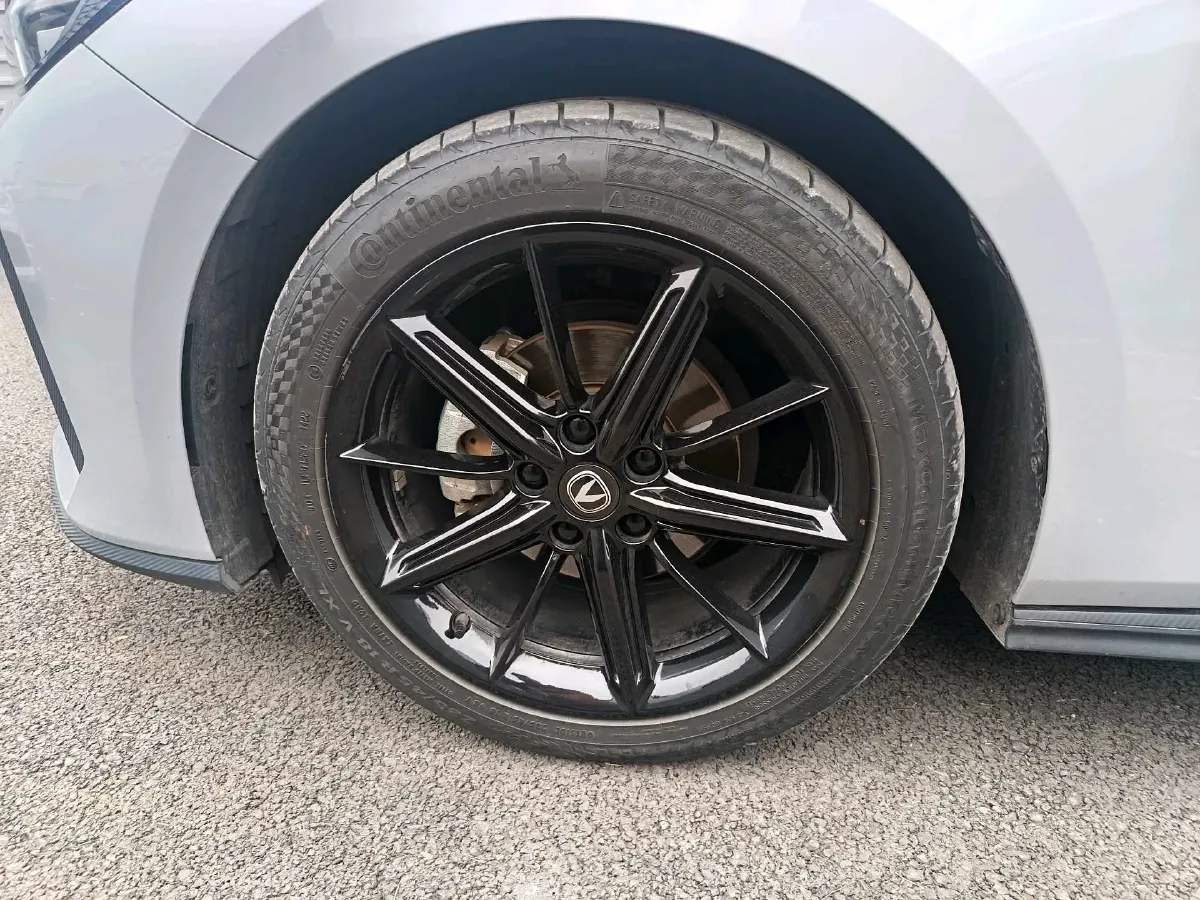 2022 ChangAn UNI-V 1.5T 188HP L4 7DCT,autocango,china used car exporter,china ev exporter,chinese used car exporter,chinese used ev exporter