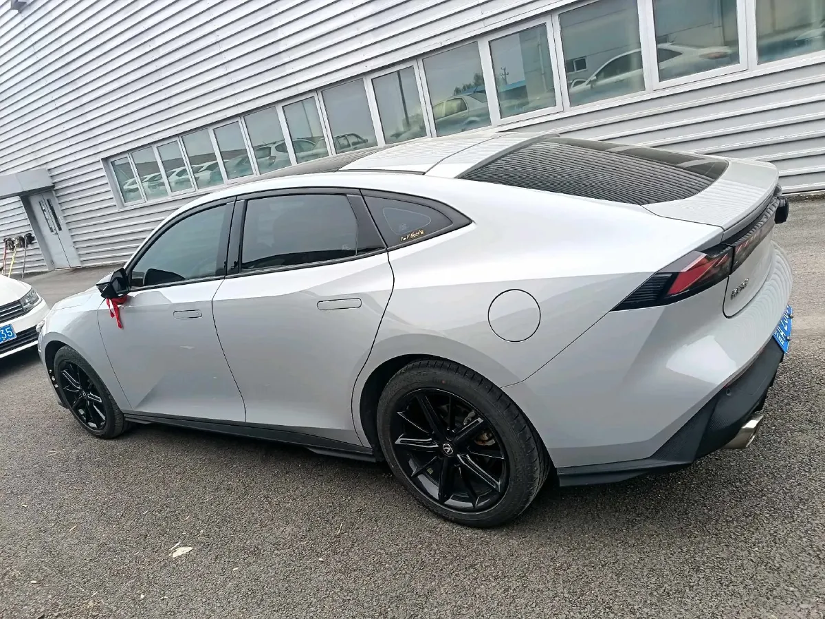 2022 ChangAn UNI-V 1.5T 188HP L4 7DCT,autocango,china used car exporter,china ev exporter,chinese used car exporter,chinese used ev exporter