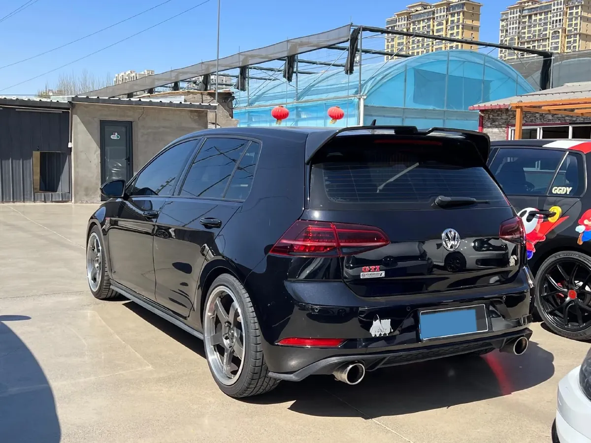 2018 Volkswagen GolfGTI 2.0T 220HP L4 7DCT,autocango,china used car exporter,china ev exporter,chinese used car exporter,chinese used ev exporter