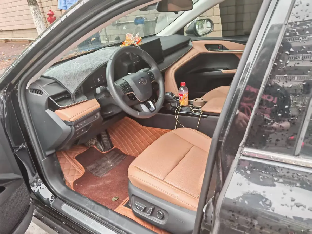 2024 Toyota Camry 2.0L 173HP L4 CVT,autocango,china used car exporter,china ev exporter,chinese used car exporter,chinese used ev exporter