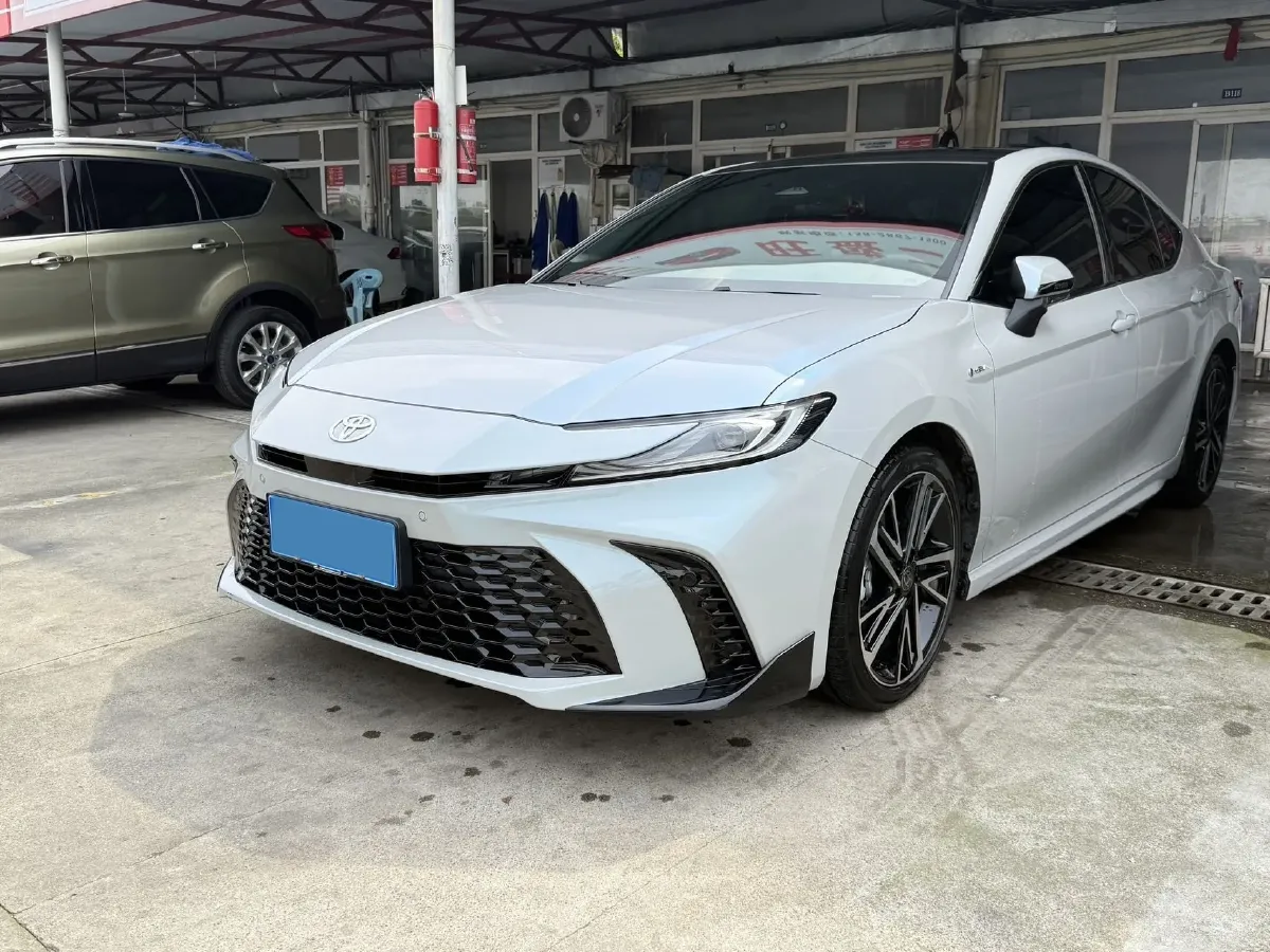 2024 Toyota Camry 2.0L 152HP L4 E-CVT Hybrid,autocango,china used car exporter,china ev exporter,chinese used car exporter,chinese used ev exporter
