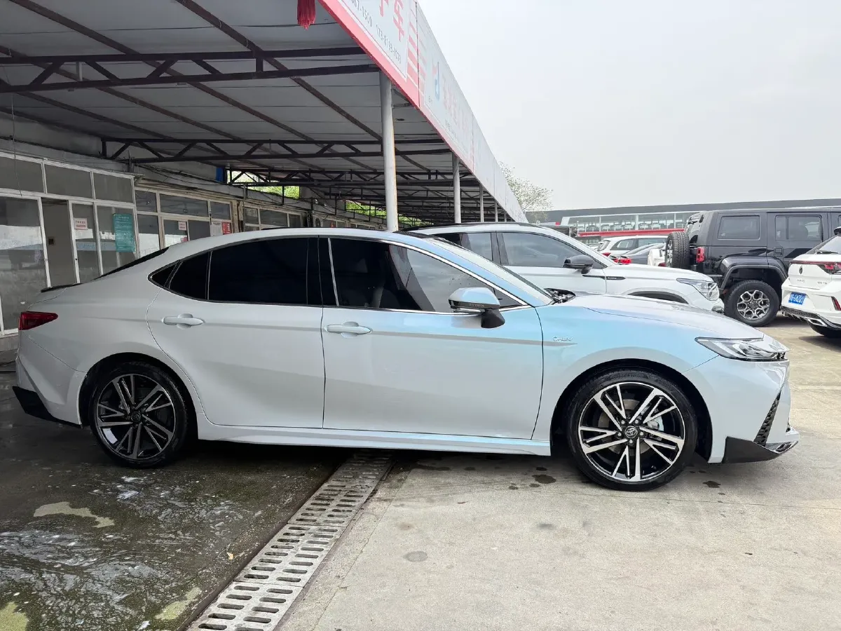 2024 Toyota Camry 2.0L 152HP L4 E-CVT Hybrid,autocango,china used car exporter,china ev exporter,chinese used car exporter,chinese used ev exporter