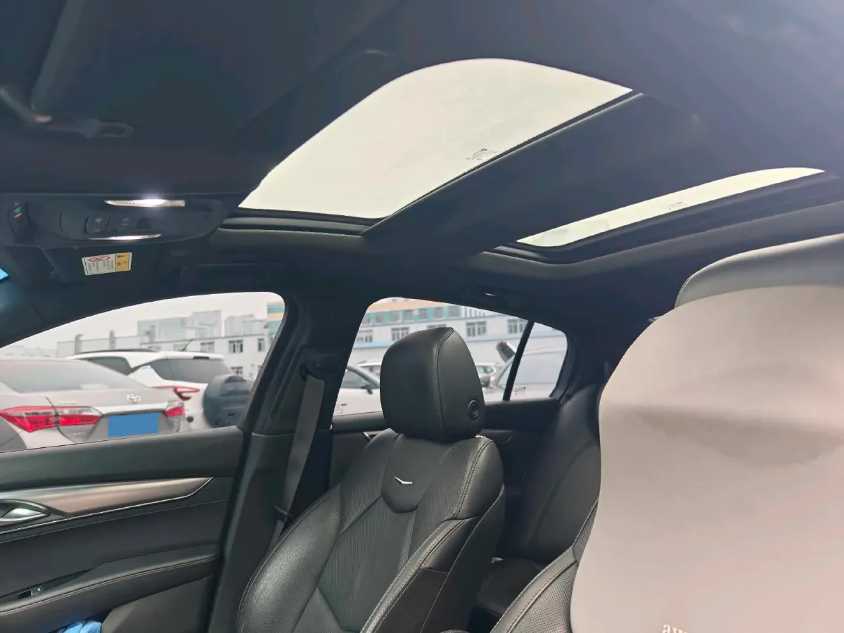 2023 Cadillac CT5 2.0T 237HP L4 10AT,autocango,china used car exporter,china ev exporter,chinese used car exporter,chinese used ev exporter