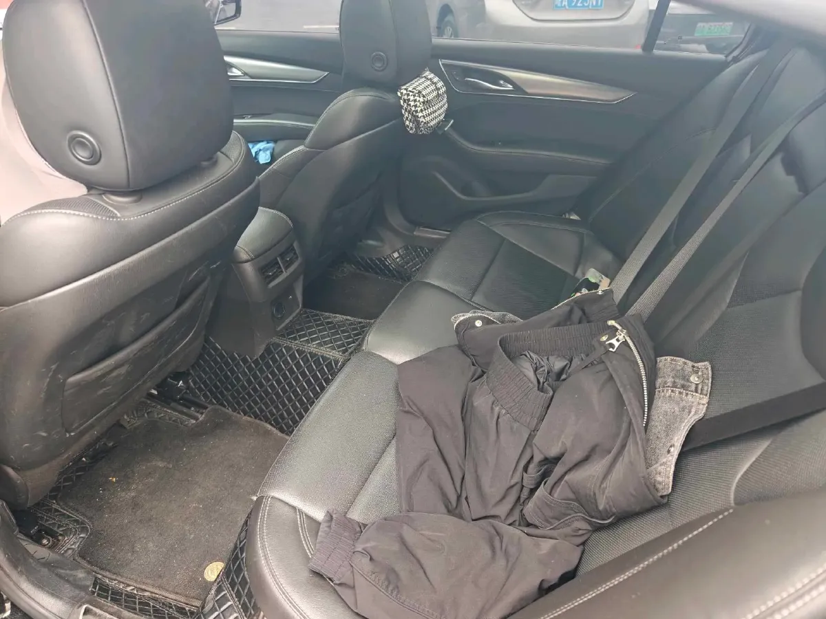 2023 Cadillac CT5 2.0T 237HP L4 10AT,autocango,china used car exporter,china ev exporter,chinese used car exporter,chinese used ev exporter