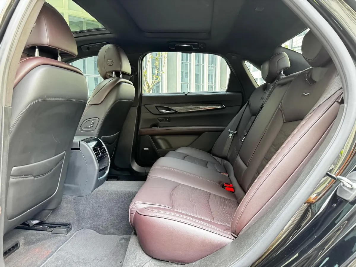 2022 Cadillac CT6 2.0T 237HP L4 10AT,autocango,china used car exporter,china ev exporter,chinese used car exporter,chinese used ev exporter