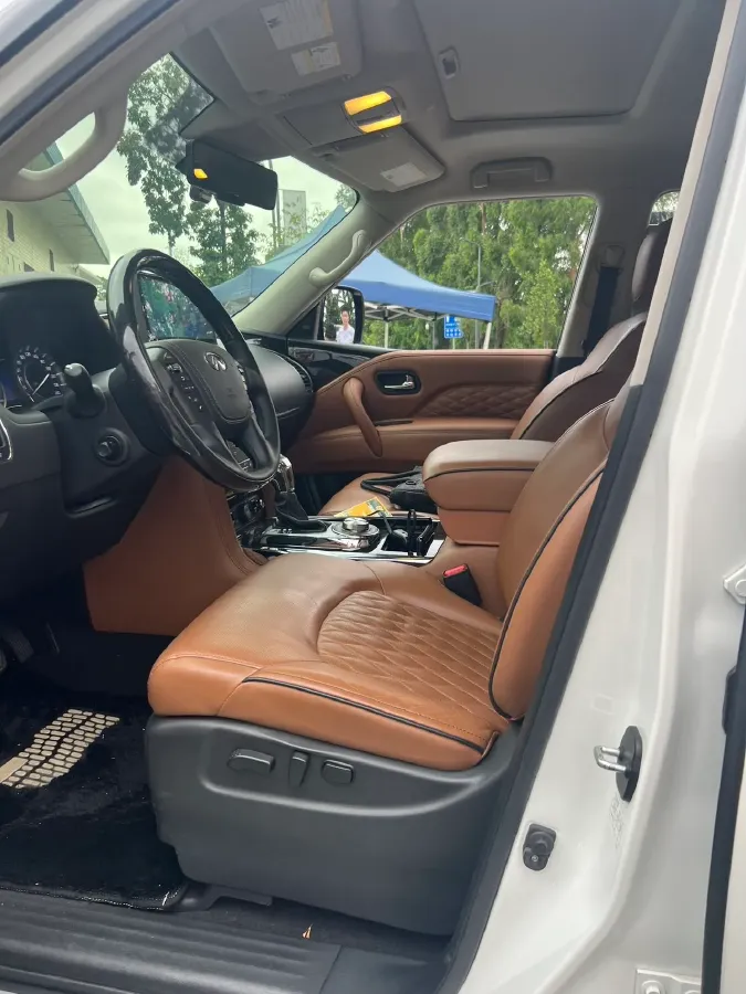 2016 Infiniti QX80 5.6L 398HP V8 7AT,autocango,china used car exporter,china ev exporter,chinese used car exporter,chinese used ev exporter