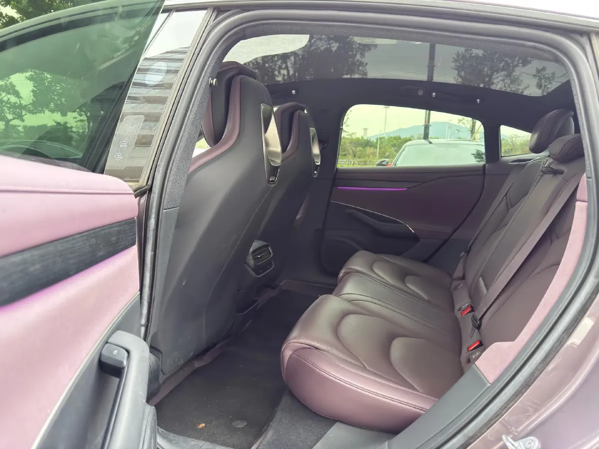 2024 MI SU7 BEV 101KWH,autocango,china used car exporter,china ev exporter,chinese used car exporter,chinese used ev exporter