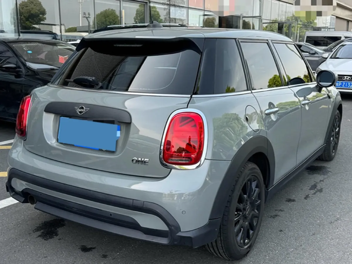 2022 MINI MINI 1.5T 102HP L3 7DCT,autocango,china used car exporter,china ev exporter,chinese used car exporter,chinese used ev exporter