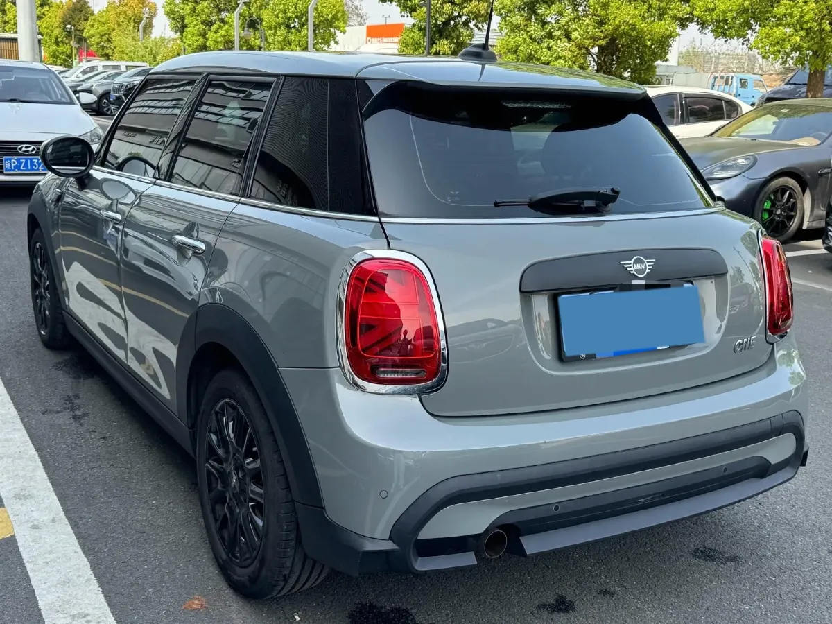 2022 MINI MINI 1.5T 102HP L3 7DCT,autocango,china used car exporter,china ev exporter,chinese used car exporter,chinese used ev exporter