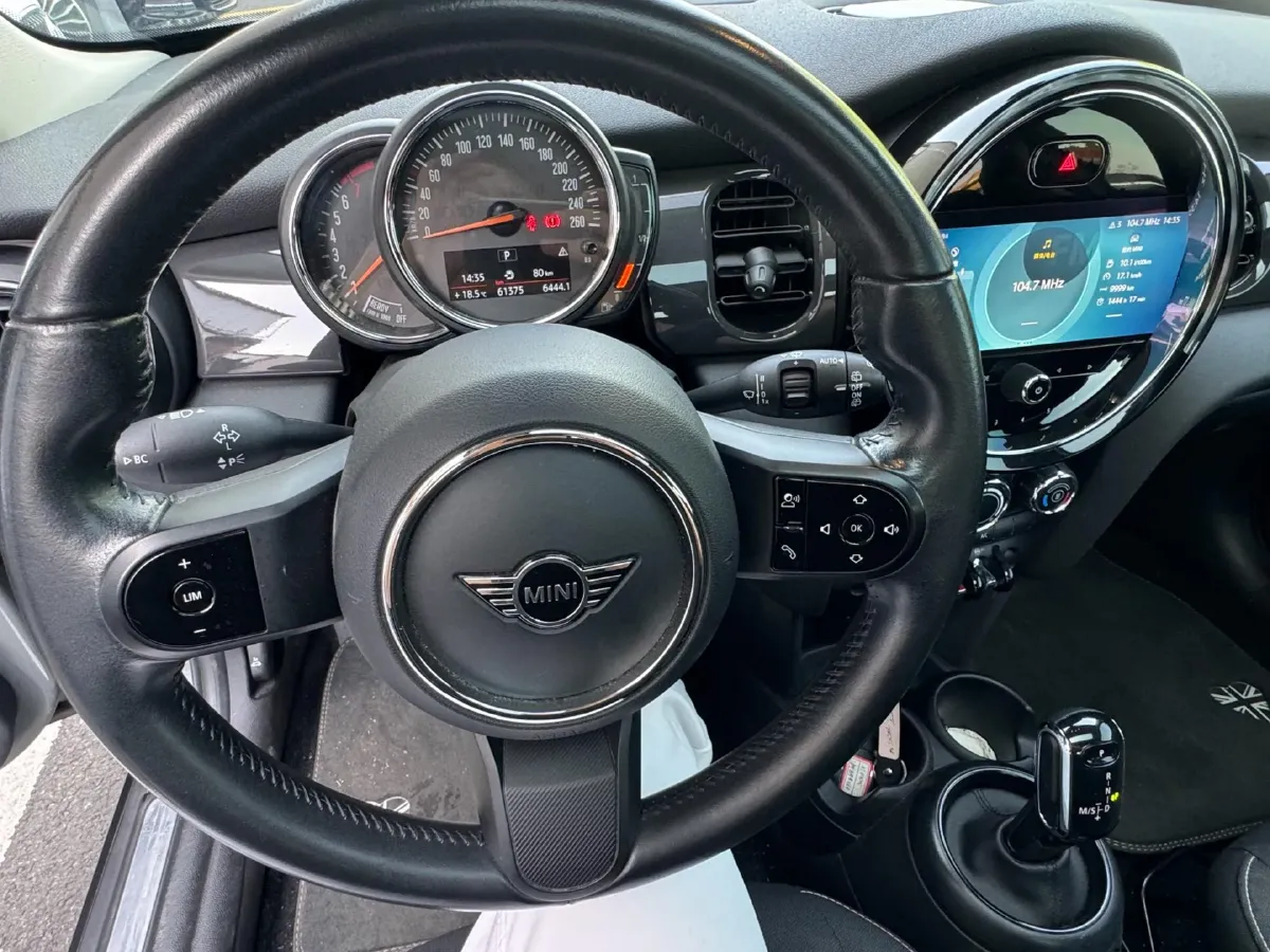 2022 MINI MINI 1.5T 102HP L3 7DCT,autocango,china used car exporter,china ev exporter,chinese used car exporter,chinese used ev exporter