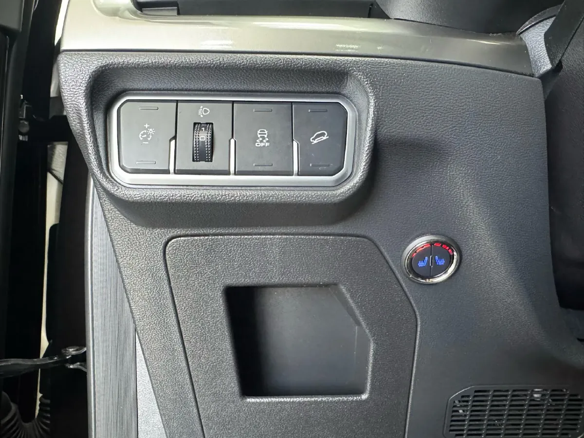 2021 Haval H6 1.5T 150HP L4 7DCT,autocango,china used car exporter,china ev exporter,chinese used car exporter,chinese used ev exporter