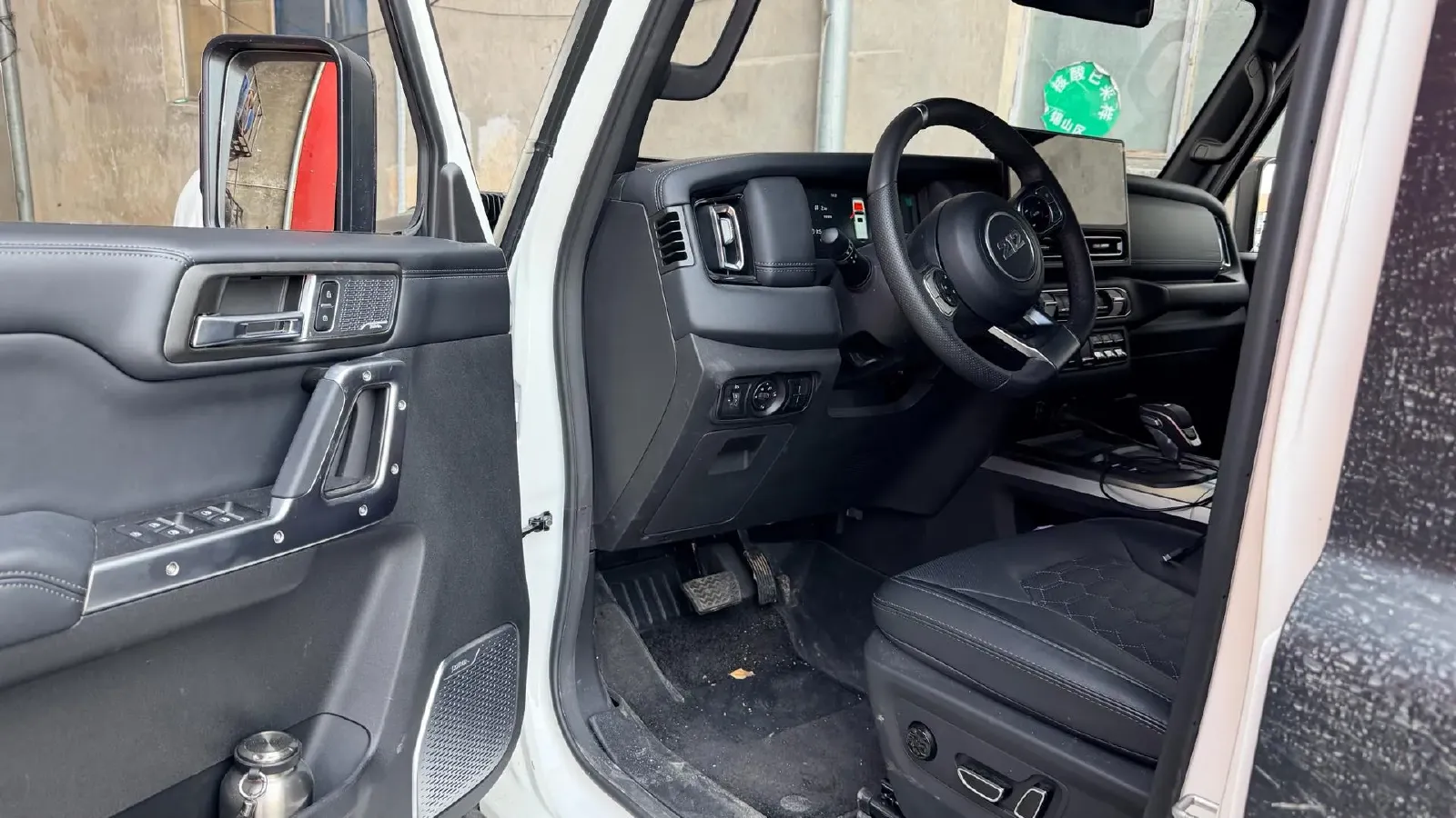 2025 212 212 T01 2.0T 252HP L4 8AT,autocango,china used car exporter,china ev exporter,chinese used car exporter,chinese used ev exporter