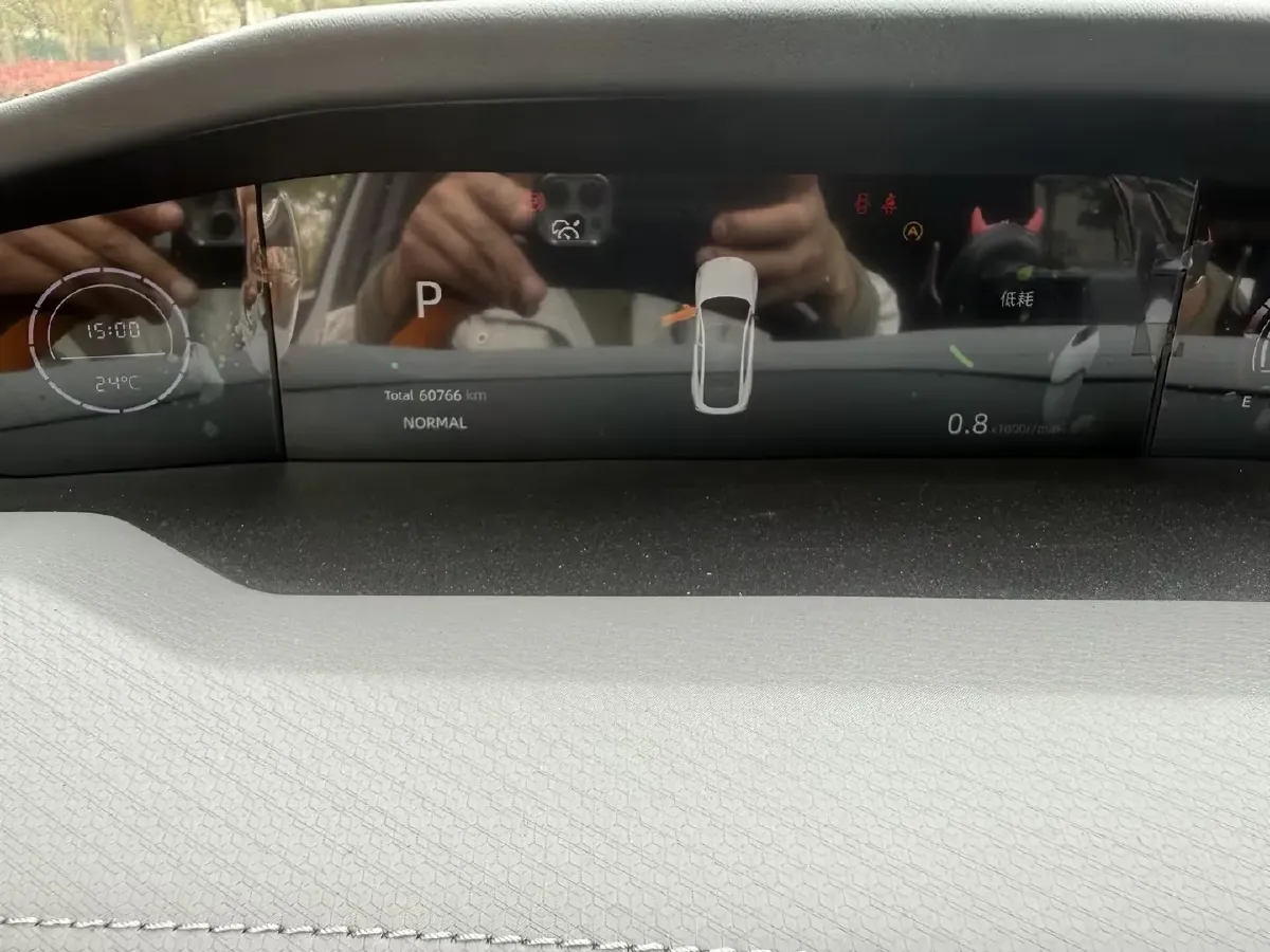 2022 ChangAn UNI-V 1.5T 188HP L4 7DCT,autocango,china used car exporter,china ev exporter,chinese used car exporter,chinese used ev exporter