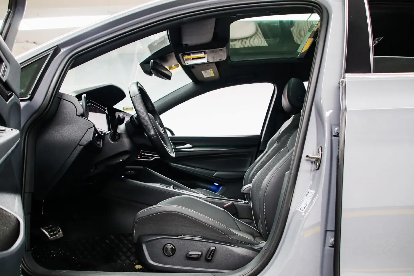 2021 Volkswagen Golf 1.4T 150HP L4 7DCT,autocango,china used car exporter,china ev exporter,chinese used car exporter,chinese used ev exporter