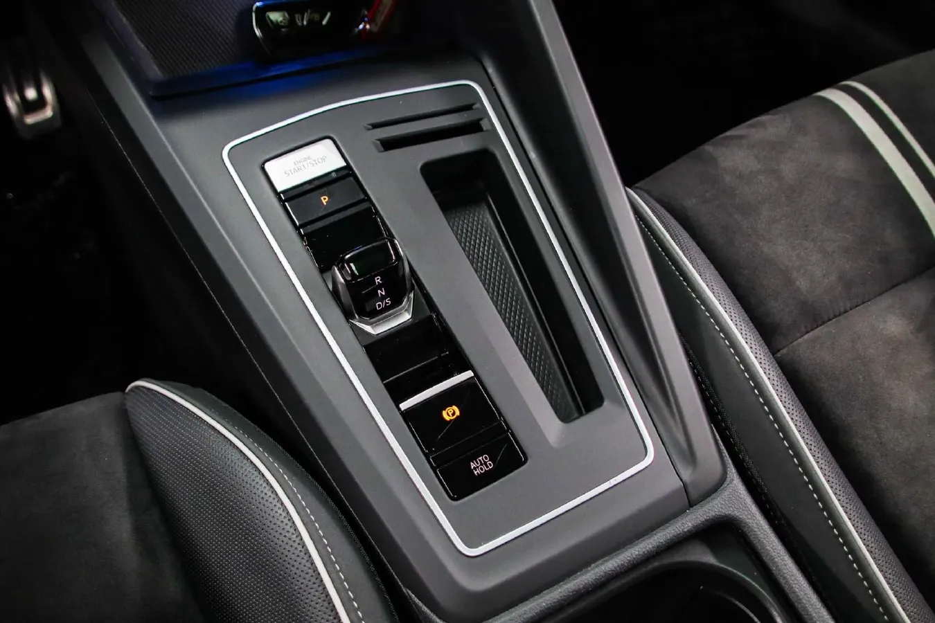 2021 Volkswagen Golf 1.4T 150HP L4 7DCT,autocango,china used car exporter,china ev exporter,chinese used car exporter,chinese used ev exporter