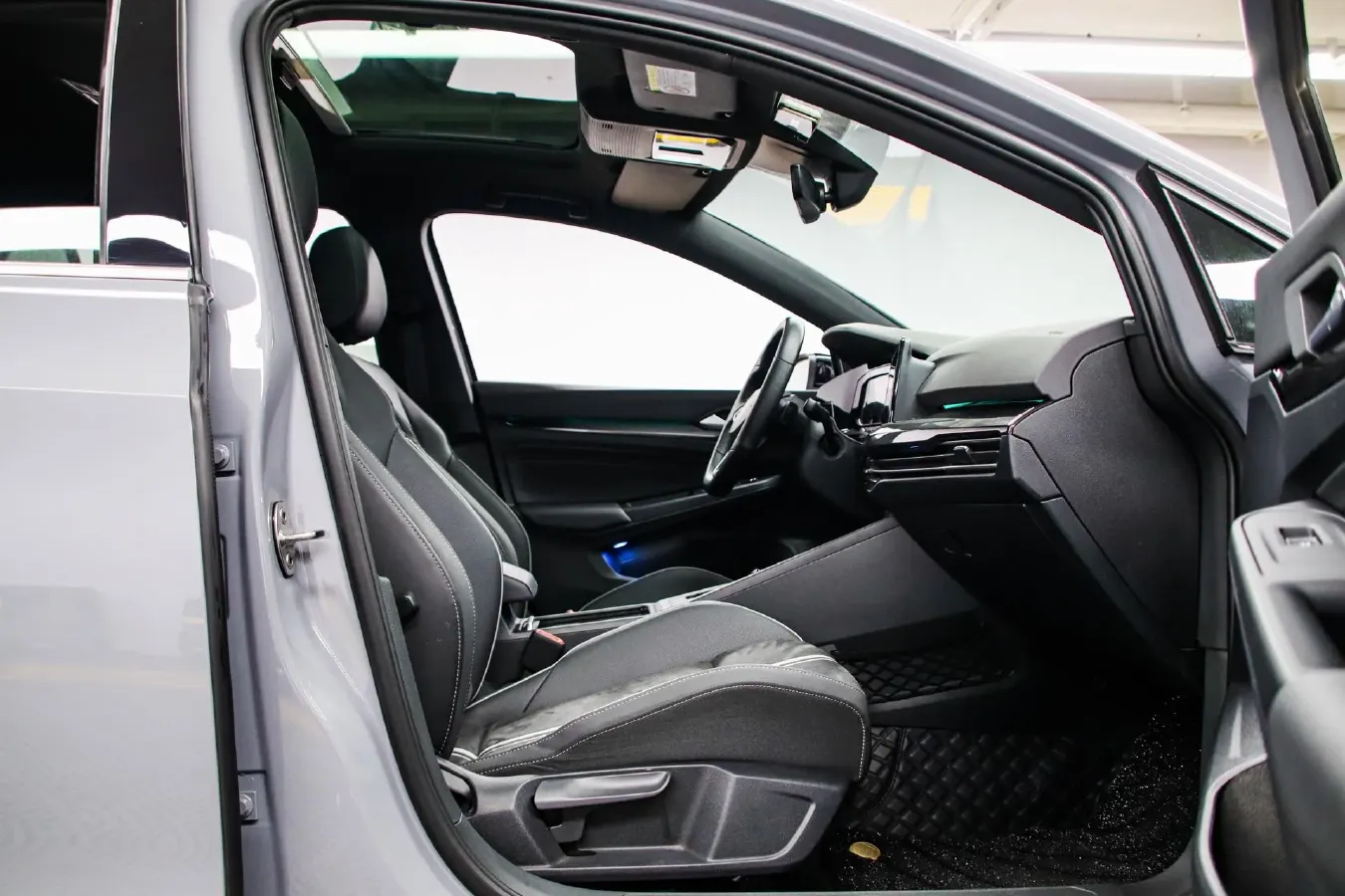 2021 Volkswagen Golf 1.4T 150HP L4 7DCT,autocango,china used car exporter,china ev exporter,chinese used car exporter,chinese used ev exporter