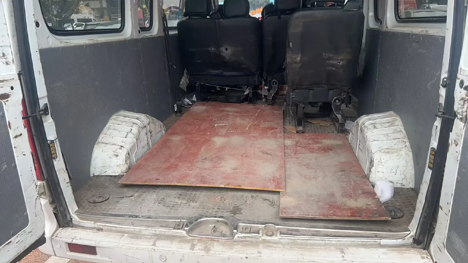 2021 MAXUS XinTu V80 2.0T 139HP L4 6MT,autocango,china used car exporter,china ev exporter,chinese used car exporter,chinese used ev exporter