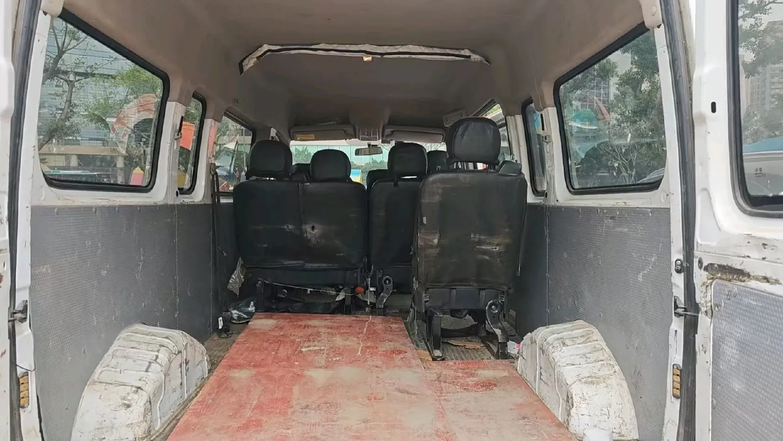 2021 MAXUS XinTu V80 2.0T 139HP L4 6MT,autocango,china used car exporter,china ev exporter,chinese used car exporter,chinese used ev exporter