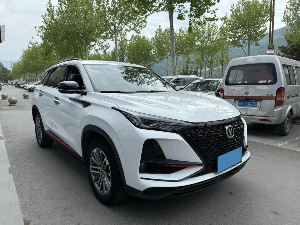 2020 ChangAn CS75 Plus 1.5T 178HP L4 6AT,autocango,china used car exporter,china ev exporter,chinese used car exporter,chinese used ev exporter