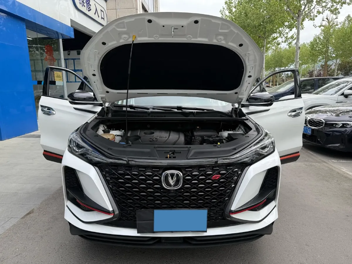 2020 ChangAn CS75 Plus 1.5T 178HP L4 6AT,autocango,china used car exporter,china ev exporter,chinese used car exporter,chinese used ev exporter