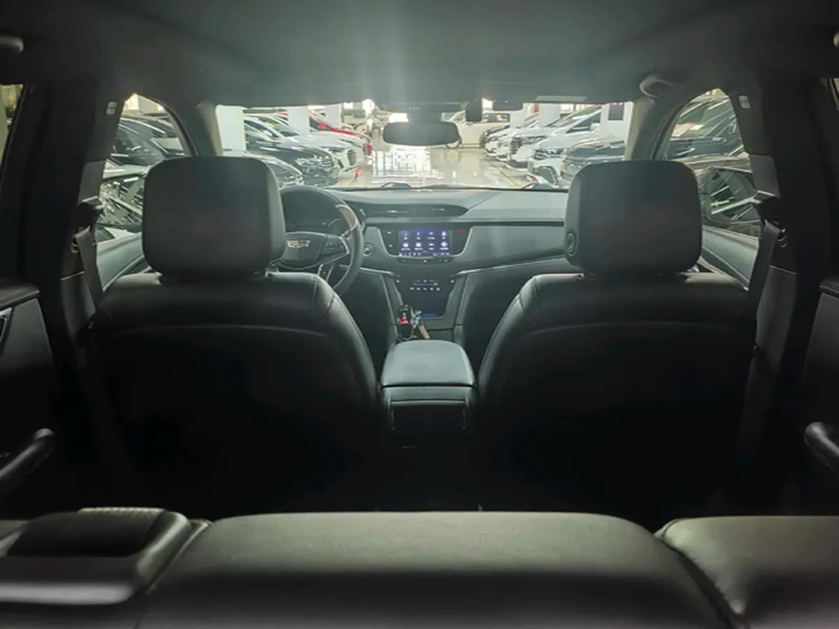 2021 Cadillac XT5 2.0T 237HP L4 9AT,autocango,china used car exporter,china ev exporter,chinese used car exporter,chinese used ev exporter