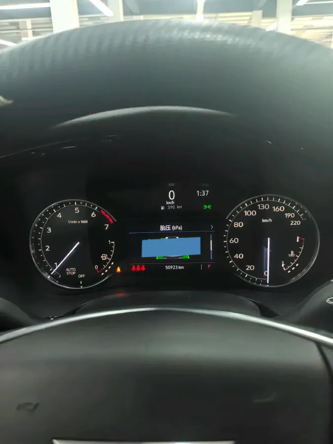 2021 Cadillac XT5 2.0T 237HP L4 9AT,autocango,china used car exporter,china ev exporter,chinese used car exporter,chinese used ev exporter