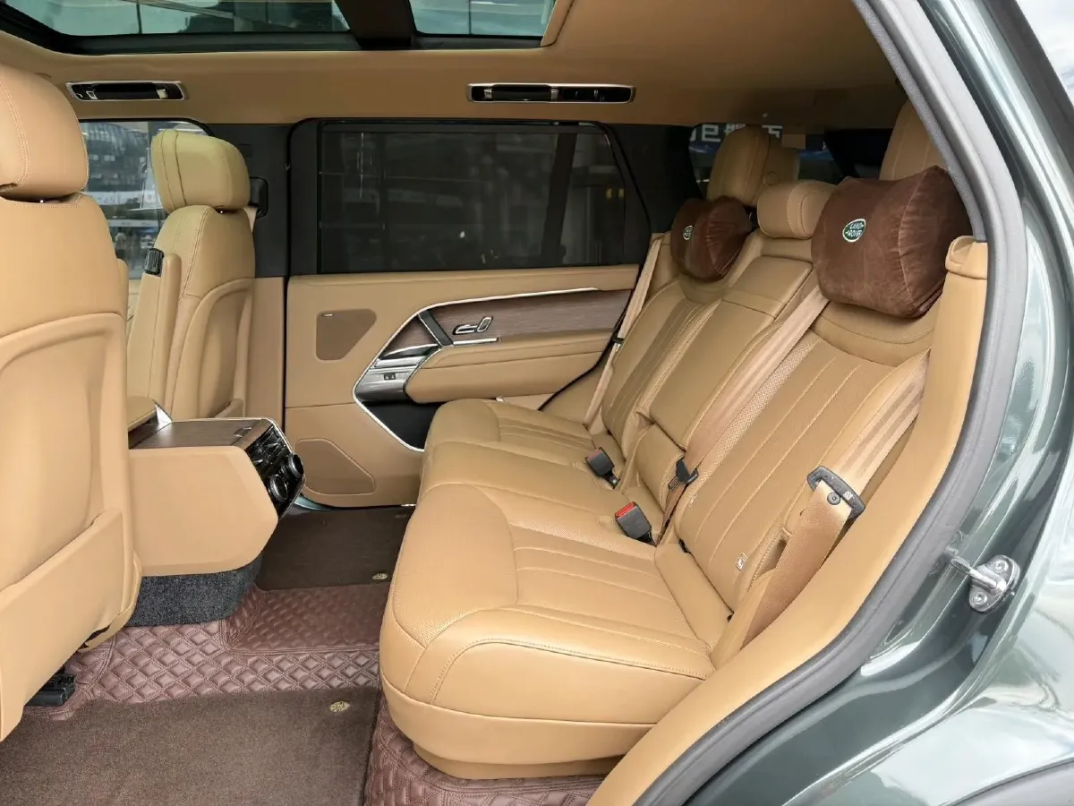 2025 Land Rover Range Rover 3.0T 400HP L6 8AT,autocango,china used car exporter,china ev exporter,chinese used car exporter,chinese used ev exporter