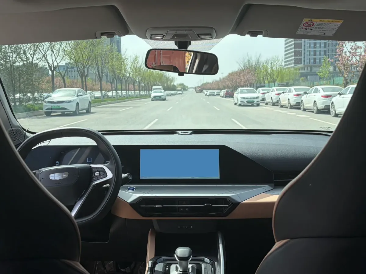 2024 Geely OkavangoPRO 1.5T 181HP L4 7DCT,autocango,china used car exporter,china ev exporter,chinese used car exporter,chinese used ev exporter