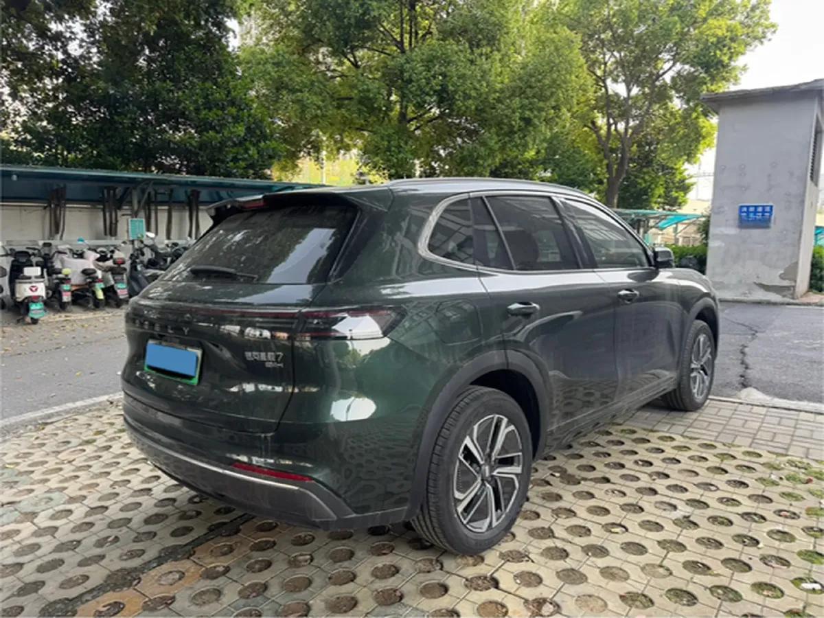 2025 LanDian E5 PLUS 1.5L 95HP L4 E-CVT PHEV 25KWH,autocango,china used car exporter,china ev exporter,chinese used car exporter,chinese used ev exporter