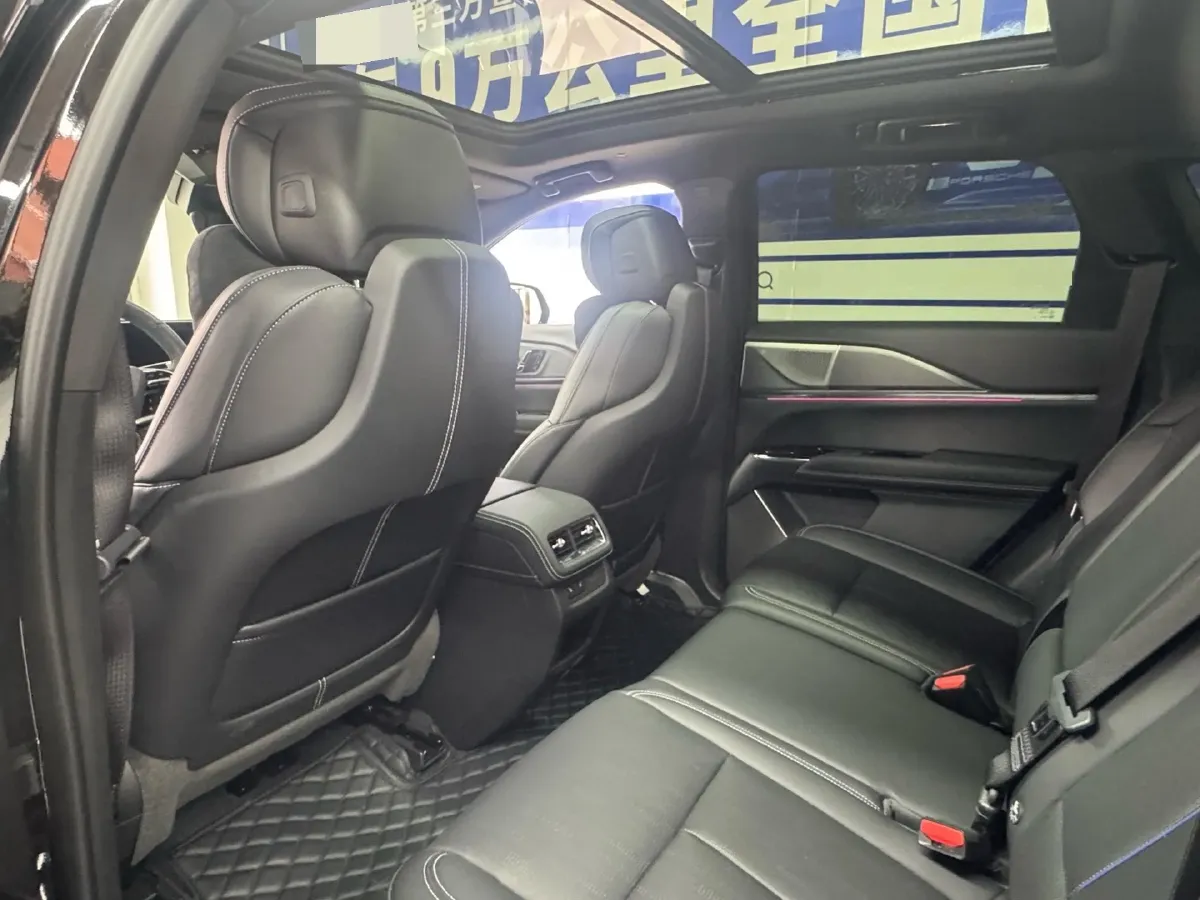 2025 Cadillac XT5 2.0T 237HP L4 9AT,autocango,china used car exporter,china ev exporter,chinese used car exporter,chinese used ev exporter