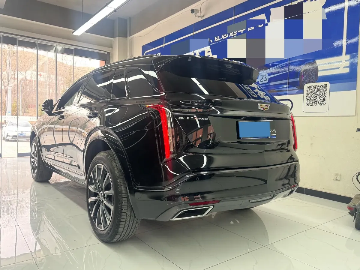 2025 Cadillac XT5 2.0T 237HP L4 9AT,autocango,china used car exporter,china ev exporter,chinese used car exporter,chinese used ev exporter